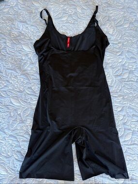 SPANX Black Open-Bust Mid-Thigh Bodysuit